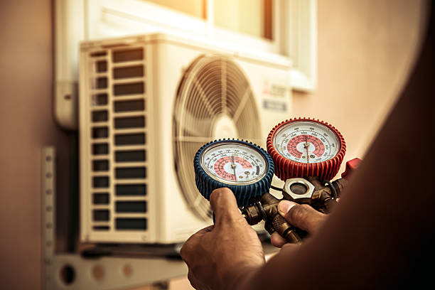 Professional Hvac technician working in Greenway, VA